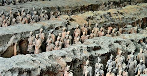 Le Mausolée de Qin Shi Huang, un trésor historique sous une colline majestueuse !