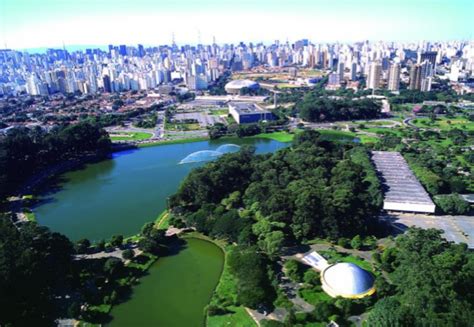  Le Parc Municipal de Ibirapuera: Un havre verdoyant au cœur pulsant de São Paulo