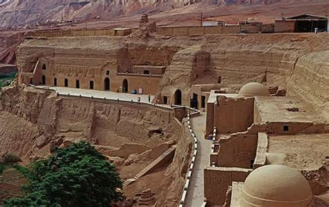 Les Grottes de Bezeklik : Une Odyssée à Travers l'Histoire Bouddhiste !